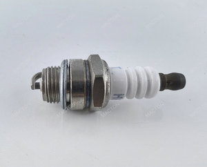 เครื่องตัดแปรง2จังหวะแบบหัวเทียนชิ้นส่วนเครื่องยนต์เบนซิน43cc 40cc 33cc 26cc 62cc 52cc - Product Image 3