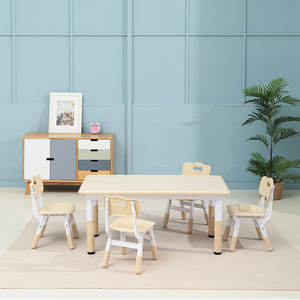 Set di Tavolo e Sedie per Bambini Regolabile in Altezza in Legno per Asilo e Scuola Materna, Tavolo da Disegno e Studio per Casa - Product Image 5