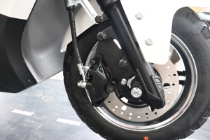 Moto de course pour adultes 45 km/h 1000W, longue portée, haute vitesse, 60V 72V - Vente en gros fabricant - Product Image 4