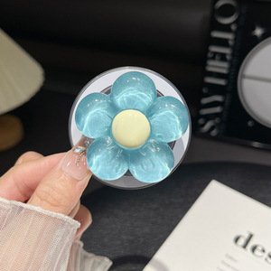 Support de téléphone magnétique de bureau motif floral style frais, tendance Instagram estivale, avec autocollant télescopique super résistant - Product Image 2