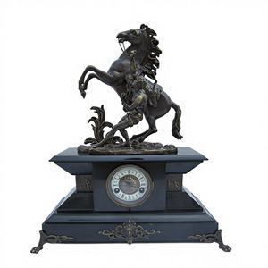 Reloj de Mesa de Estilo Francés con Figura de Latón Antiguo de los Caballos de Marly y Mecanismo de Mármol - Product Image 1