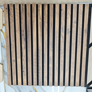 Paneles Acústicos Modernos de Listones de Madera con Chapa de Madera Sintética, Aislamiento y Absorción de Sonido para Hoteles y Estudios - Product Image 5