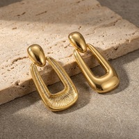 Boucles d'oreilles clous géométriques abstraites en acier inoxydable, sertissage griffe, design simple, bijoux de mode pour femme, usage quotidien