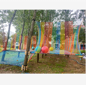 Red de Escalada de Ganchillo para Parques Infantiles al Aire Libre, Diseño Nuevo Personalizado al por Mayor, con Tubo Galvanizado y Cuerda de Navegación, Circuito de Cuerdas Arcoíris - Product Image 3