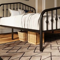 Lit de luxe Mobilier de chambre à coucher au design moderne Cadre de lit en fer forgé pour chambre à coucher Lits en métal pour appartement d'hôtel