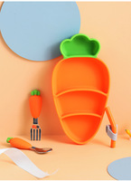 Aangepaste schattige kinder siliconen diner borden met wortelvormige verdeler, zuignap en bestekset voor babyvoeding en aanvullende maaltijden