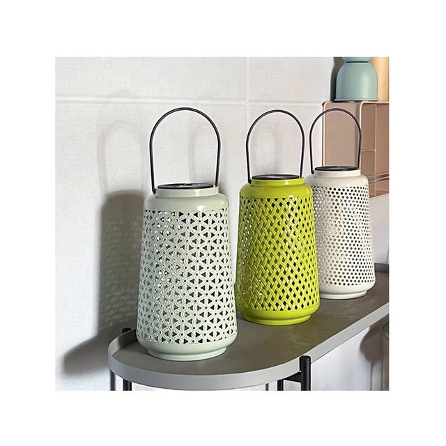 Patio Courtyard Table Pathway Solar Hanging Lantern Lights Solar Powered Lantern Waterproof Outdoor Solar Lantern with Handle