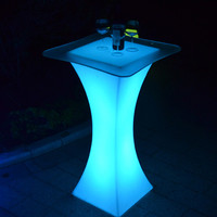 Table de bar d'extérieur moderne