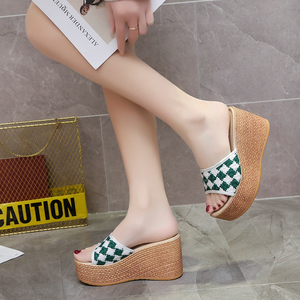 Nouvelles pantoufles tendance pour femmes, imprimé léopard, printemps-été, élégantes et polyvalentes, augmentant la taille, 817 - Product Image 2