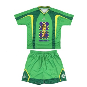 Ensemble t-shirt et short de football coupe ample imprimé pour homme survêtement de sport d'été deux pièces de créateur - Product Image 6