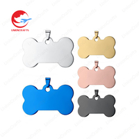 Pendentif en forme de coeur en forme de chien commémoratif plaqué or gravé nom d'animal breloques pour collier chaîne accessoires étiquette de chien