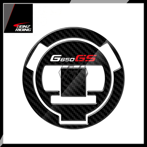 Está bien, esperaré la notificación para enviar el paquete. Calcomanías protectoras para la tapa del tanque de combustible de motocicleta. - Product Image 1