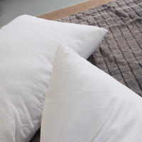 Oreillers modernes 100% coton blanc solide pour hôtel et usage domestique avec remplissage 100% poly confort élégant