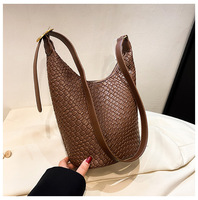 Sac à main de créateur tricoté à la main en PU, grand sac fourre-tout tissé pour femme, cadeau de luxe pour amante, sacs originaux de marque, sac latéral décontracté pour femme