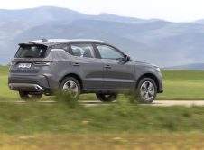 Asequible Geley Livan X6 Pro SUV 1,5 T + 7DCT Motor de gasolina 5 plazas 2023 Lujo 0km en stock SUV todoterreno - Product Image 2