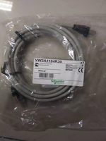 39. Câble de connexion terminal à distance 100 % original neuf VW3A1104R10 1m pour variateur de fréquence VFD en stock