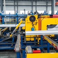 Convoyeur à lit de refroidissement semi-automatique PLC Yizheng T5 T6 380V/220V Capacité 30T pour la production industrielle de profilés en aluminium