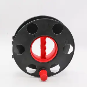 Ekstensi Cord Reel dengan 4-Outlet 16/3 SJTW dan 12A-068