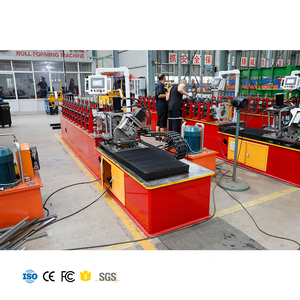 <span class=keywords><strong>U</strong></span> hồ sơ tùy chỉnh hoàn toàn tự động tiết kiệm năng lượng thân thiện với môi cao năng lực sản xuất vách thạch cao Máy làm - Product Image 3