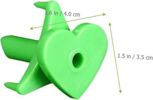 Outil compact et portable pour ouvrir les noix de coco, mini-gadget en plastique écologique facile à utiliser, blanc/vert - Product Image 6