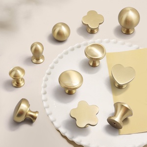 Nhà Máy Brass Tủ Cửa Núm Với Đơn Giản Xử Lý Cho Phòng Tắm Khách Sạn Phòng Khách Đồ Nội Thất Chất Lượng Ngăn Kéo Phần Cứng Kéo - Product Image 4