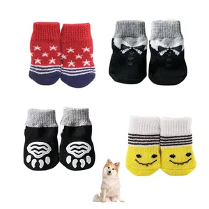 Famicheer Non Slip Pet Christmas Socks Pet Dog Socks With Grip Print Cute Cartoon Customized Logo Polyester Opp Bag Outdoor Wear