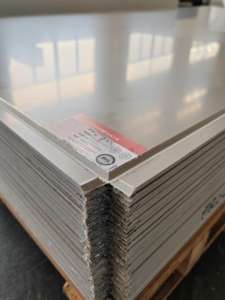 แผงอลูมิเนียมคอมโพสิต ACP เคลือบพีวีซีเคลือบอลูมิเนียมอัลลอยด์ป้องกันไฟฟ้าสถิตย์ A2ทนไฟ/B1ไฟการก่อสร้างโรงแรมที่ทันสมัย - Product Image 2