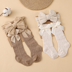 Novo Conjunto de Meias e Faixa de Cabelo Trançada para Crianças, Estilo Retrô, Outono/Inverno, Cano Médio, Antiderrapante, Acessórios para Fotografia de Bebês Engatinhando - Product Image 3