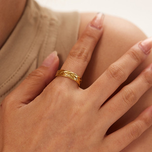 Stock multi options qualité titane bague en acier vente en gros vintage 18K or vide plaqué acier inoxydable bague - Product Image 6