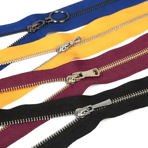 Atacado Luxo Brilhante Prata Dentes Europeus Zipper metal zíperes para bolsas Vestuário Personalizado 5 # Metal Dentes Zipper Tape