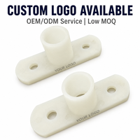Pièces moulées par injection plastique sur mesure de haute précision, composants certifiés OEM en ABS, POM, PEEK, Nylon PA66 blancs pour applications techniques, fabrication rigoureuse