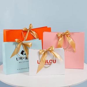 Sacs-cadeaux de mode en papier de luxe, élégants et durables, personnalisés avec logos personnalisés pour le shopping - Product Image 4