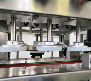 Npack Automatique Servo PLC Contrôle Shampooing Gel <span class=keywords><strong>Douche</strong></span> Déclencheur Pompe Pulvérisation Bouteille Machine De Capsulage Avec Bouchon Ascenseur - Product Image 3