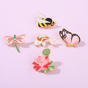 Oferta Especial: Pin de Esmalte Suave al por Mayor, Diseño Flor de Loto y Mariposa, Decorativo para Bolsos, Insectos, Botánica, Botones de Solapa, Insignias, Pin de Metal Personalizado, Pin de Dibujos Animados - Product Image 1