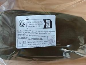 Paquete de <span class=keywords><strong>4</strong></span> Mantas de Emergencia Extra Grande Térmica Mylar Foil Space Green Manta Hojas de Calor para Senderismo al Aire Libre Supervivencia Primeros Auxilios - Product Image 5