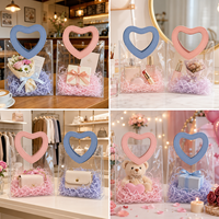 Sac cadeau de Noël en PVC transparent personnalisé en gros, sac d'emballage en plastique imperméable avec poignée en forme de cœur pour fête d'anniversaire