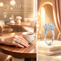 Une bague en argent S925 sertie d'un moissanite de 5 carats, une bague tendance et polyvalente pour femme, idéale pour toutes les occasions.