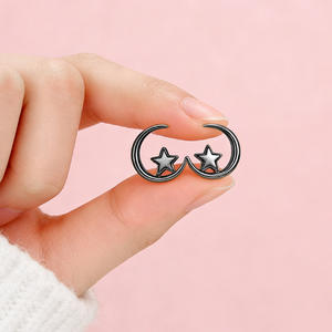 Pendientes de Aro Bikove E3148 Dorados con Forma de Estrella, Diseño Minimalista, Unisex, para Uso Diario - Product Image 4