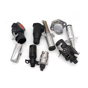 Conector de enchufe de remolque 12/24V 7/<span class=keywords><strong>13</strong></span> Pin Europa adaptador de remolque resistente enchufe eléctrico para caravana de remolque RV - Product Image 1