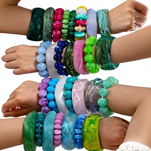 Ensembles de bracelets en résine de luxe, bracelets à perles multicolores mignons, qualité supérieure, bijoux unisexes tendance, cadeau de mariage pour femme - Product Image 1