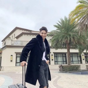 <span class=keywords><strong>Cappotto</strong></span> Corto Reversibile da <span class=keywords><strong>Uomo</strong></span> <span class=keywords><strong>con</strong></span> Cappuccio e Fodera in <span class=keywords><strong>Pelliccia</strong></span> di Visone, Caldo, per Uomini di Mezza Età e Anziani, Stile Business Elegante - Product Image 2