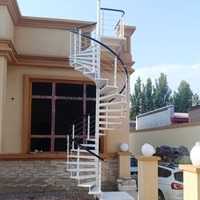 Escalier en colimaçon compact en acier au carbone, montage facile pour grenier, mezzanine, villa, hôtel