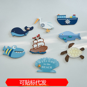 Imán Decorativo de Madera con Forma de Ballena, Diseño Costero, Hecho a Mano, para Refrigerador - Product Image 2