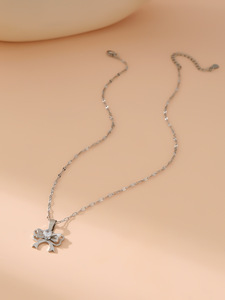 Collar Nocturno vienés: colgante de lazo de cristal desmontable con cadena de labios entrelazados de acero inoxidable de tres capas - Product Image 5