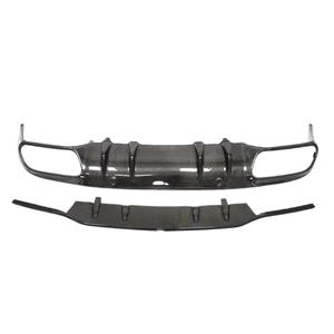 Diffuseur arrière en fibre de carbone style AMG pour Classe C W205 4 portes 2015-2021 - Product Image 2