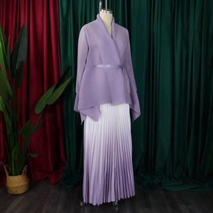 Conjunto de Falda Miayki C8610 de Alta Calidad, Color Degradado, Cárdigan Holgado con Lazo y Falda Larga Plisada, Conjunto de Dos Piezas para Otoño para Mujer - Product Image 4