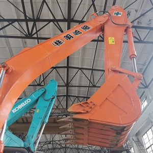 Excavatrice moyenne Hitachi ZX240 d'occasion d'origine japonaise 2022, 24 tonnes, composants principaux : moteur, pompe à engrenages, roulement, 125 kW - Product Image 6
