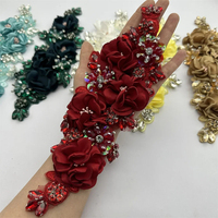 Vente bon marché de paires de fleurs 3D faites à la main, appliques à coudre, broderie, strass, patch de fleurs pour robe de soirée