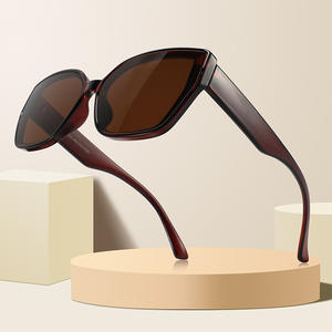 Lunettes de soleil élégantes œil de chat pour femmes, protection UV400, monture PC, 3 verres interchangeables, mode, voyage, conduite, protection solaire - Product Image 4