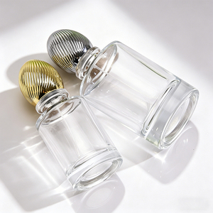 Bouteilles de parfum classiques à col serti, <span class=keywords><strong>vente</strong></span> chaude directe usine, 30ml 50ml 100ml, flacons portables minimalistes en verre avec pulvérisateur à pression - Product Image 6